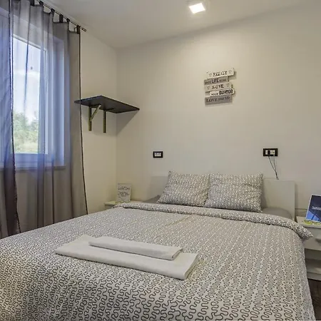 Mate In Kuhari - Haus Fuer 8 Personen Villa Žminj